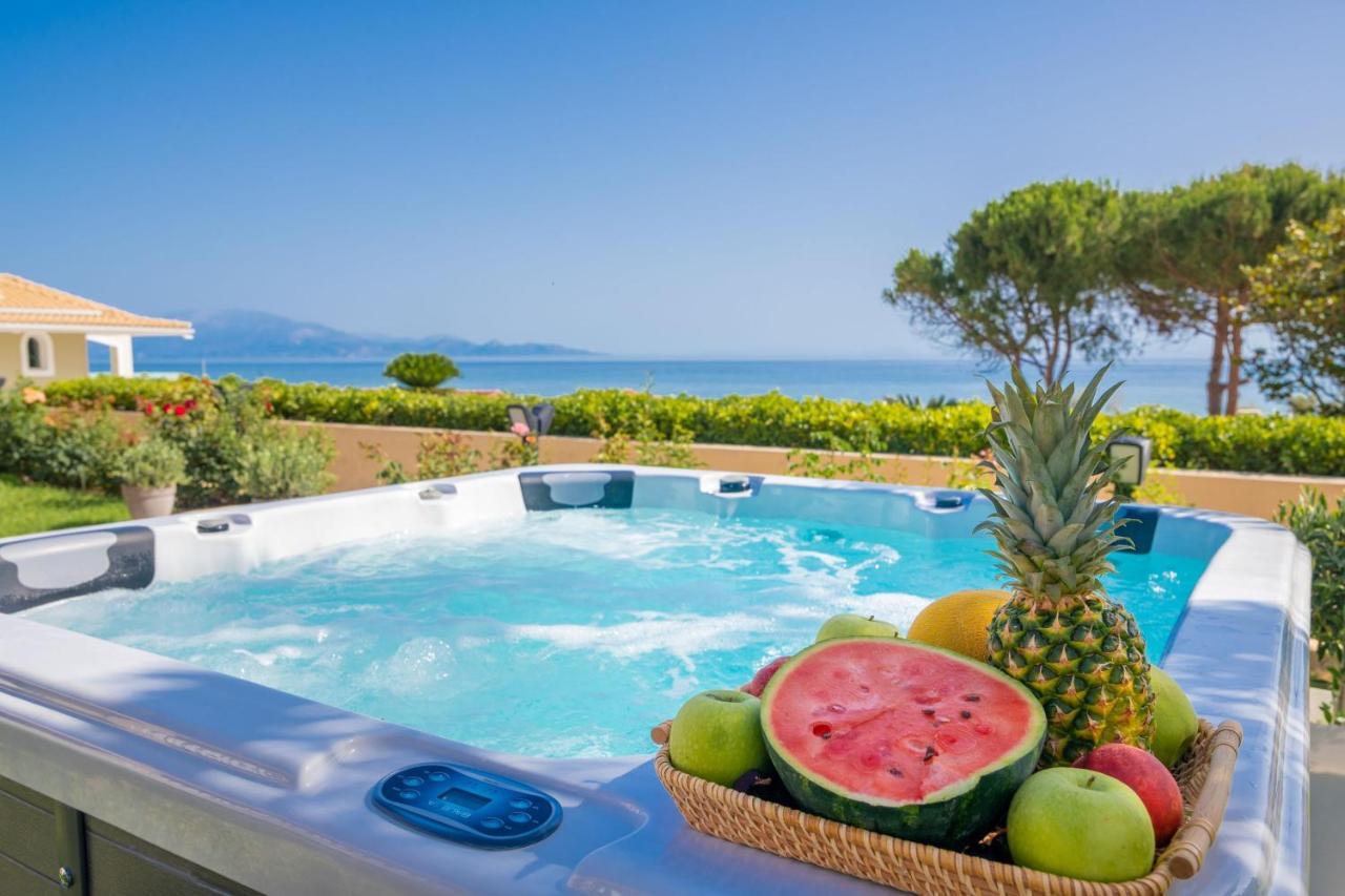 Sea Elegance Villa - On The Beach, By Zantewize Psarou  エクステリア 写真