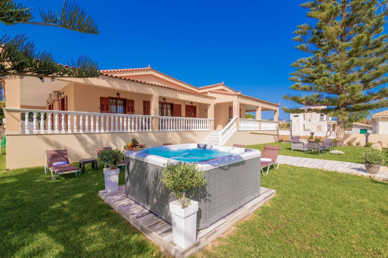 Sea Elegance Villa - On The Beach, By Zantewize Psarou  エクステリア 写真