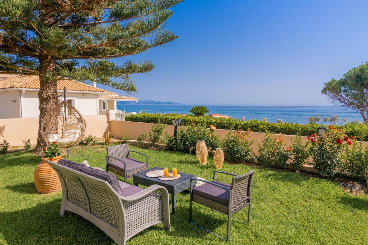Sea Elegance Villa - On The Beach, By Zantewize Psarou  エクステリア 写真
