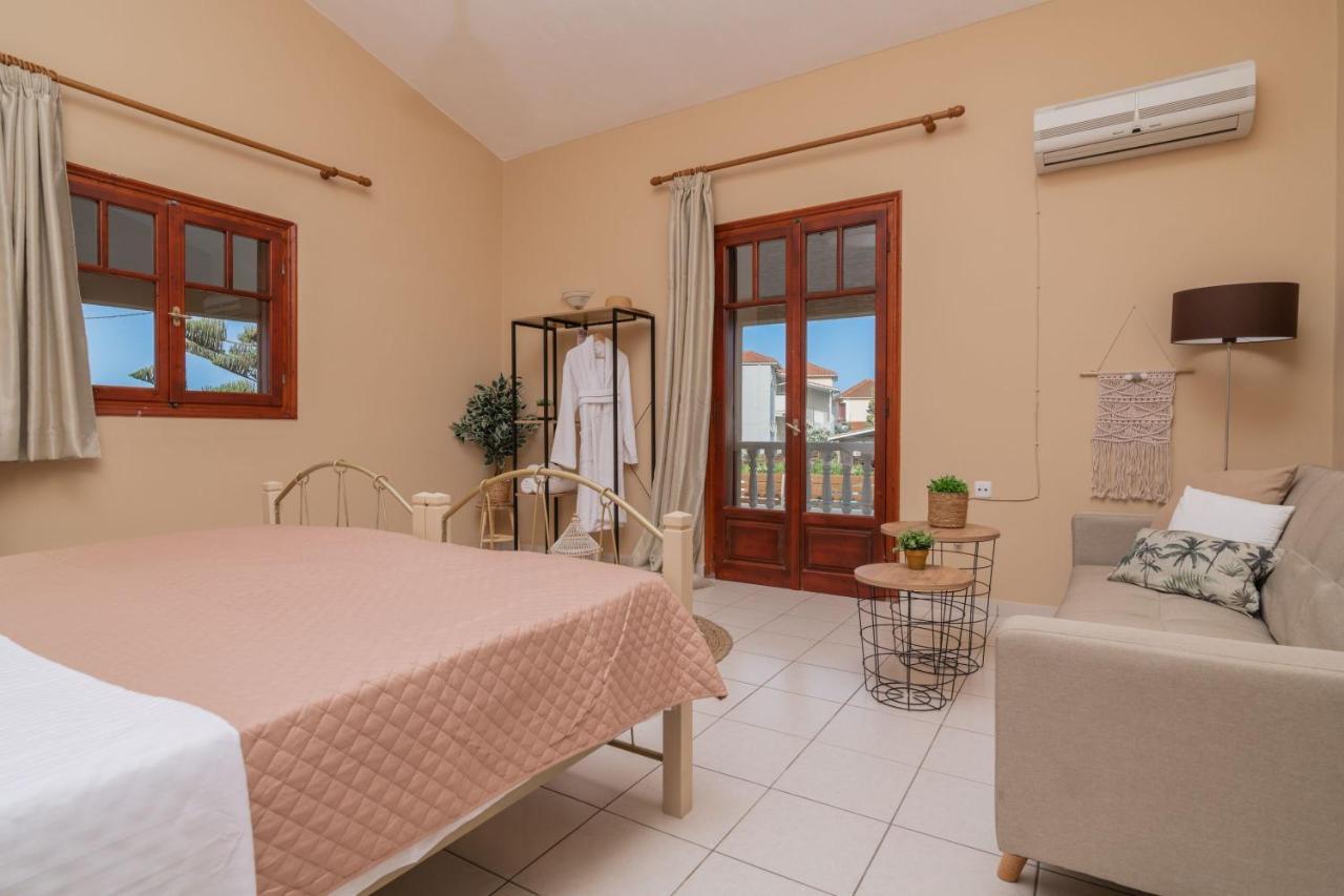 Sea Elegance Villa - On The Beach, By Zantewize Psarou  エクステリア 写真