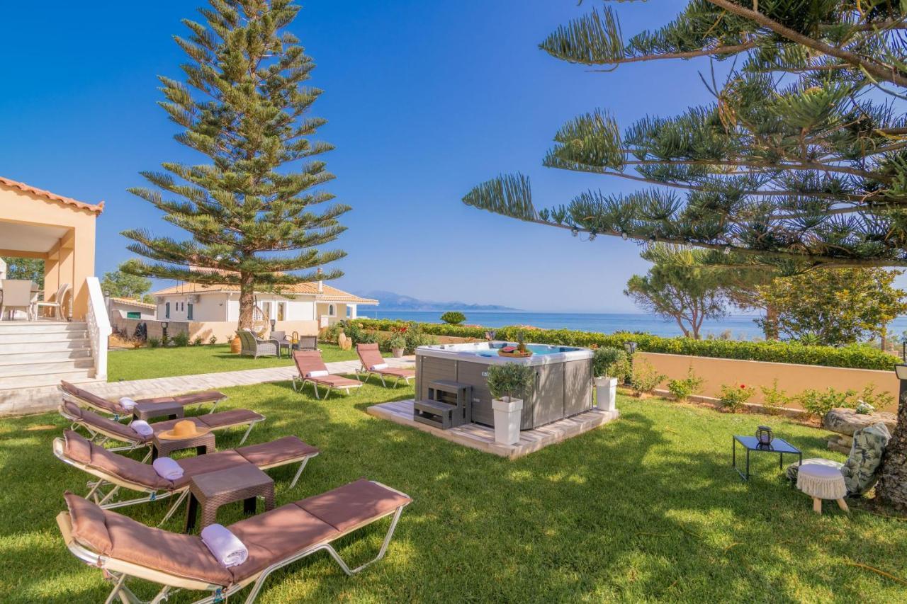 Sea Elegance Villa - On The Beach, By Zantewize Psarou  エクステリア 写真
