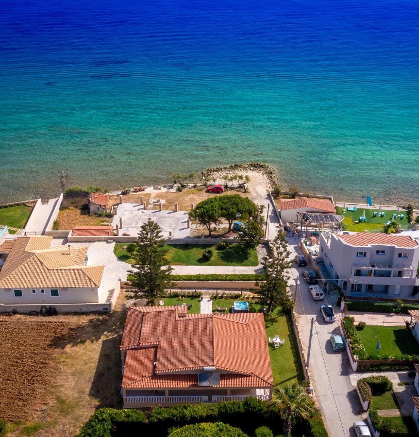 Sea Elegance Villa - On The Beach, By Zantewize Psarou  エクステリア 写真
