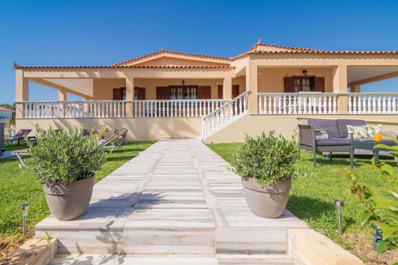 Sea Elegance Villa - On The Beach, By Zantewize Psarou  エクステリア 写真