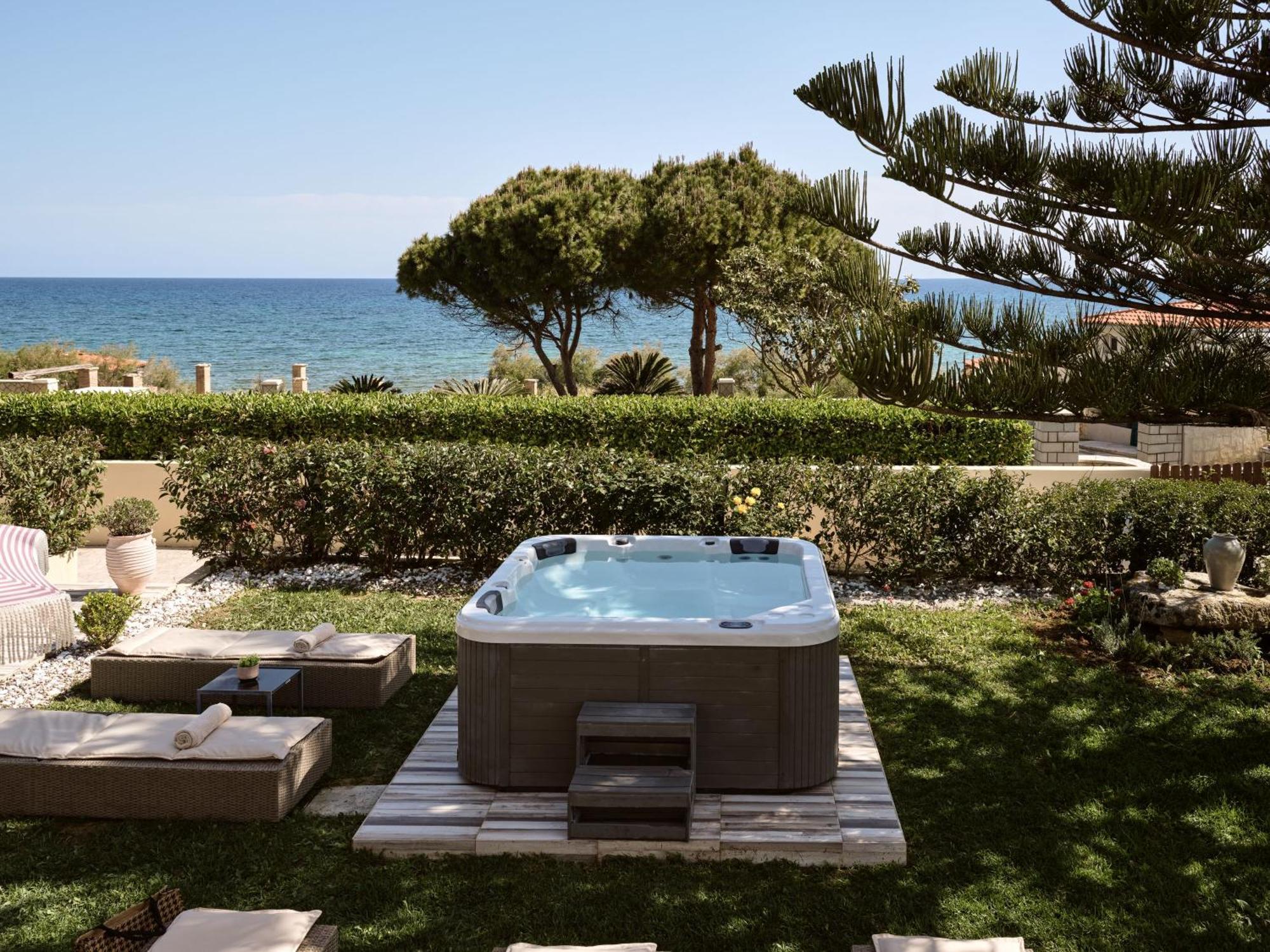 Sea Elegance Villa - On The Beach, By Zantewize Psarou  エクステリア 写真