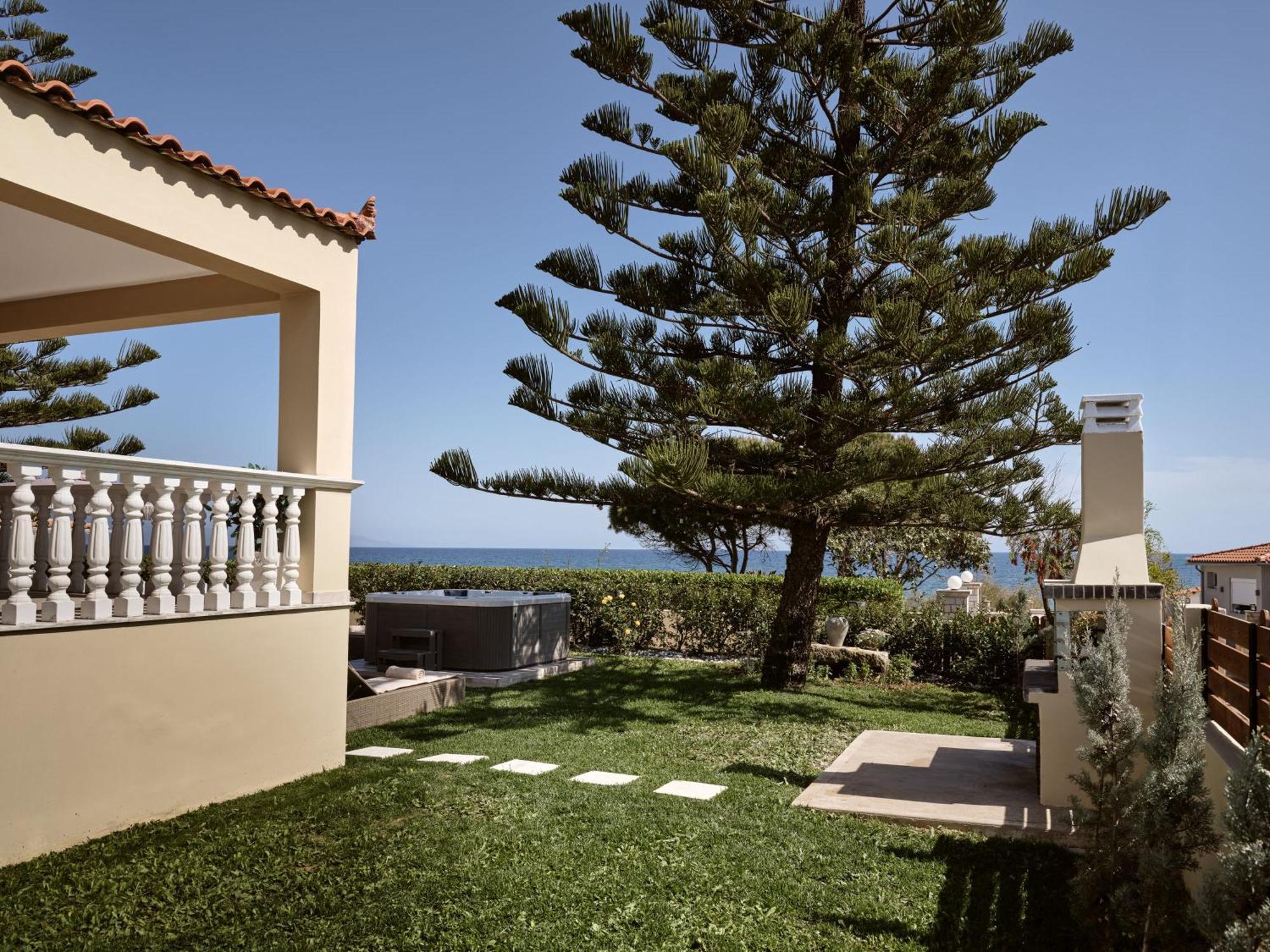 Sea Elegance Villa - On The Beach, By Zantewize Psarou  エクステリア 写真