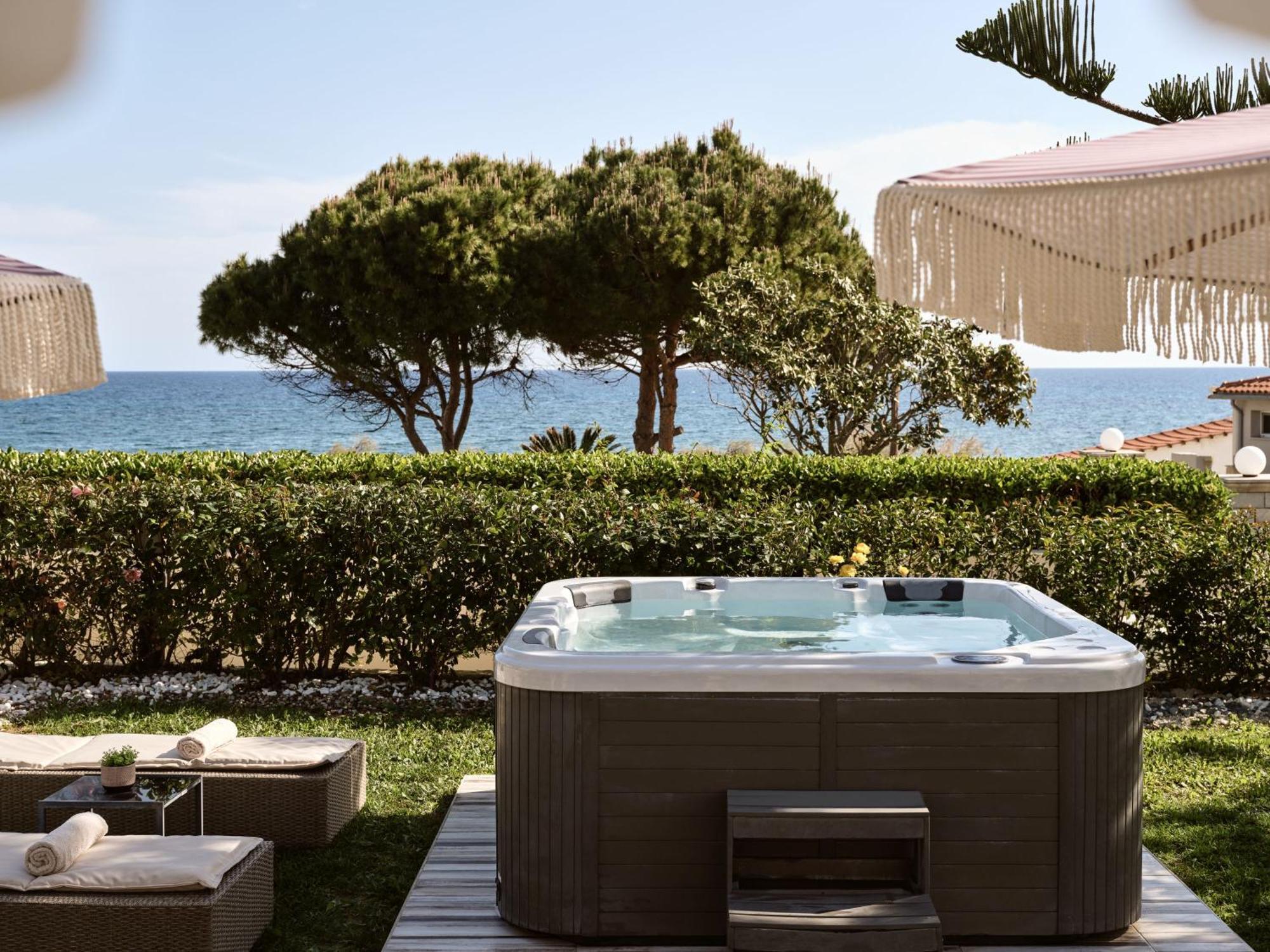 Sea Elegance Villa - On The Beach, By Zantewize Psarou  エクステリア 写真